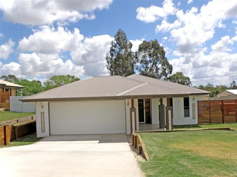 25 Michael Drive, Biloela QLD 4715