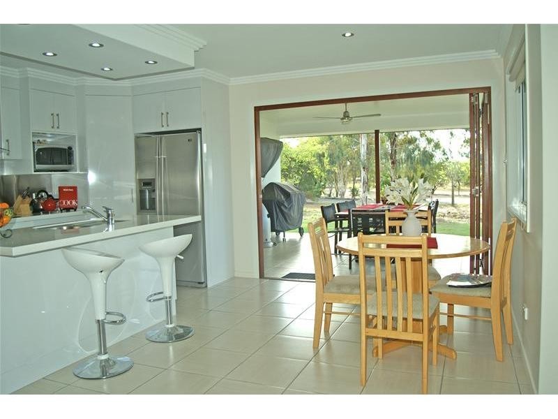 25 Michael Drive, Biloela QLD 4715