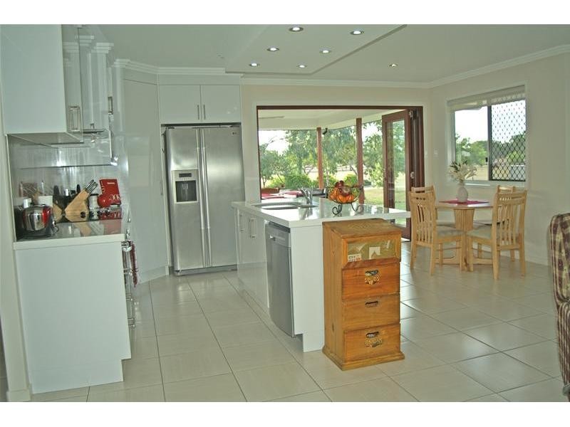 25 Michael Drive, Biloela QLD 4715