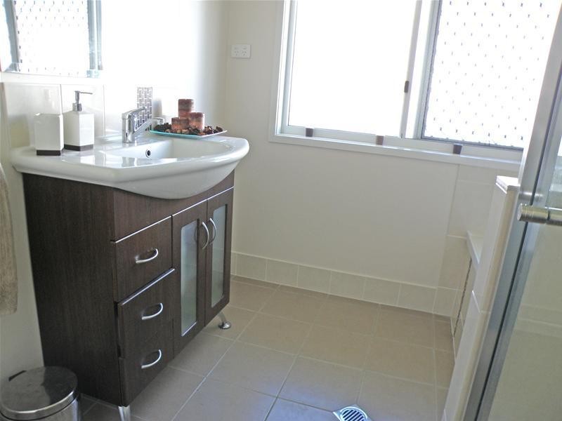 25 Michael Drive, Biloela QLD 4715