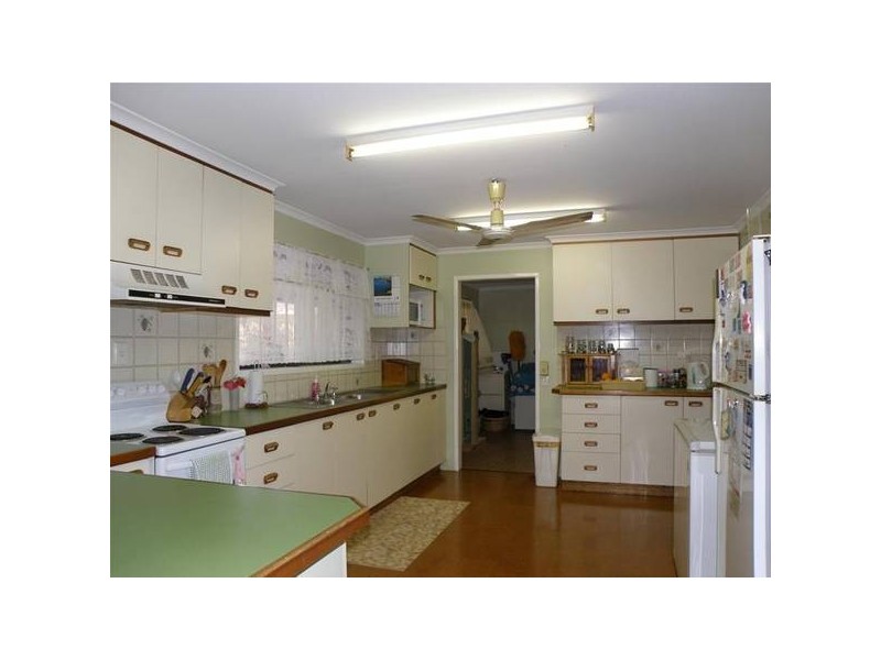 17 Clarke Drive, Biloela QLD 4715