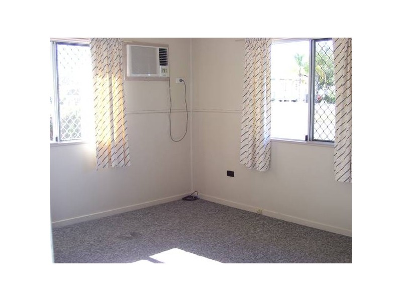 2/109 Kroombit Street, Biloela QLD 4715