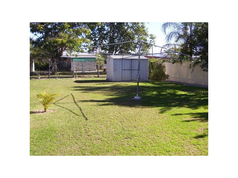 2/109 Kroombit Street, Biloela QLD 4715