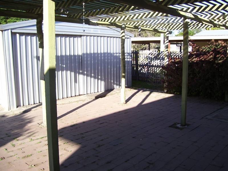 64 Bell Street, Biloela QLD 4715