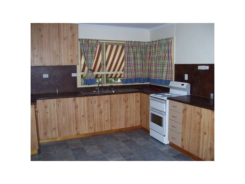 136 Kariboe, Biloela QLD 4715