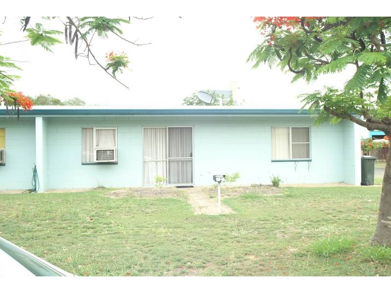 2/117 Kariboe Street, Biloela QLD 4715