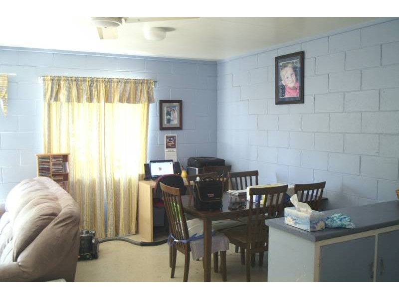 2/117 Kariboe Street, Biloela QLD 4715