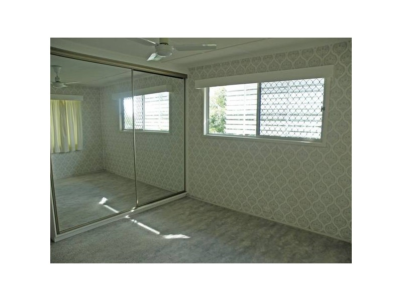 30 Collins Street, Biloela QLD 4715