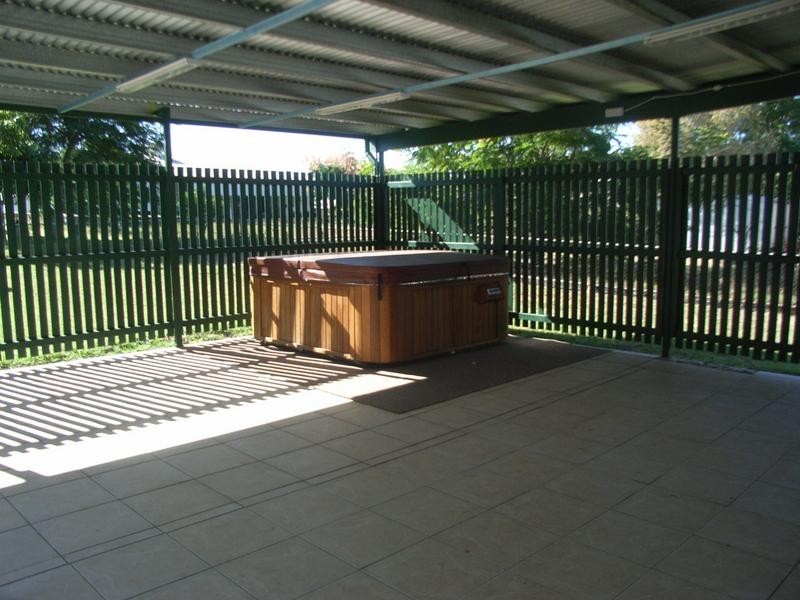 150 Kroombit Street, Biloela QLD 4715