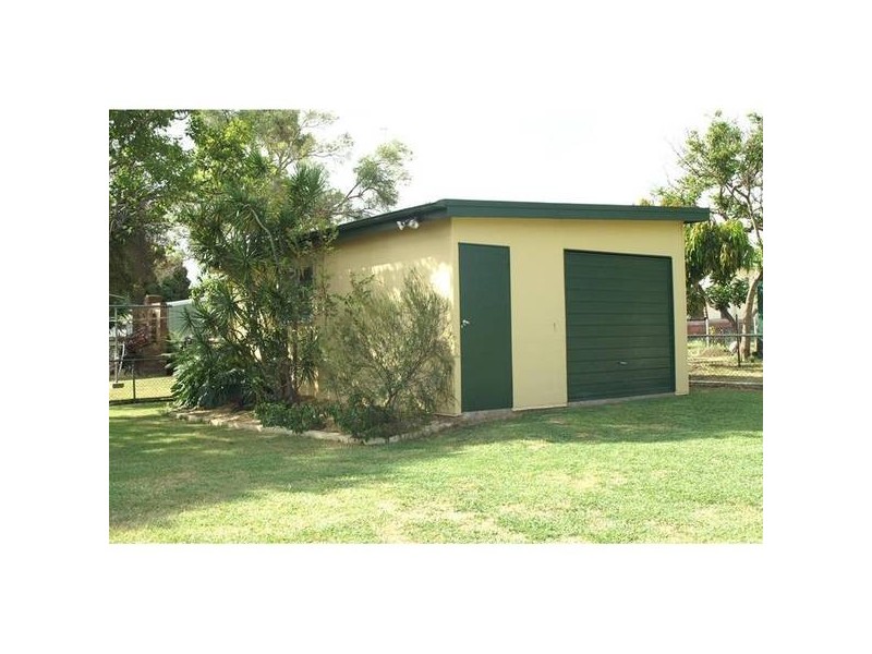 150 Kroombit Street, Biloela QLD 4715