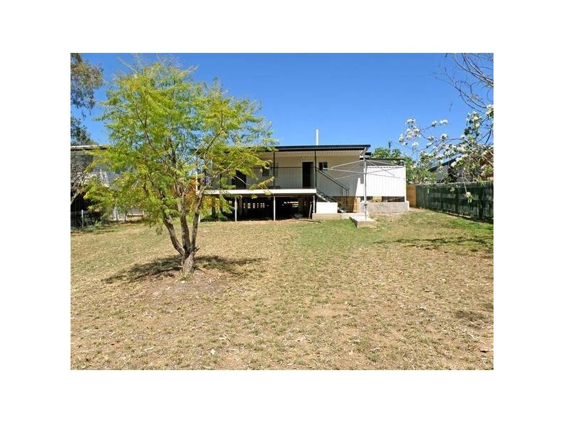 9 Sellheim Street, Biloela QLD 4715