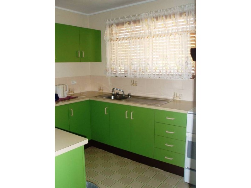 37 Leslie Street, Thangool QLD 4716