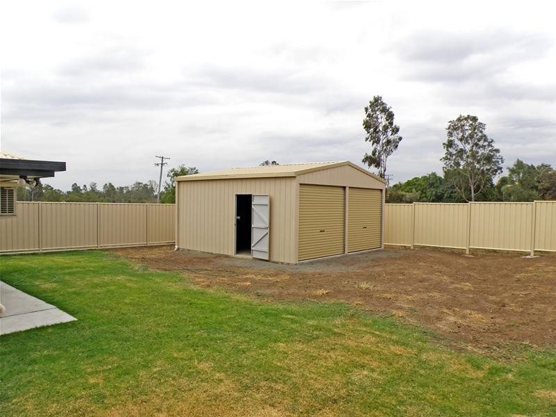 60 29 Paroz Crescent, Biloela QLD 4715