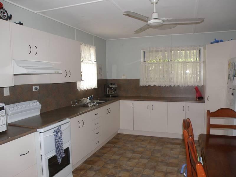 5 Collins Street, Biloela QLD 4715