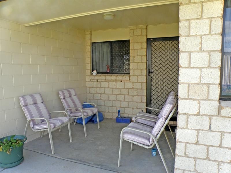 2 Bowen Street, Banana QLD 4702
