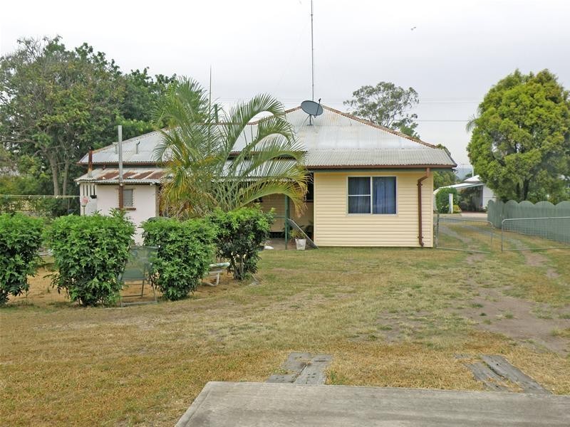 19 Bell Street, Biloela QLD 4715