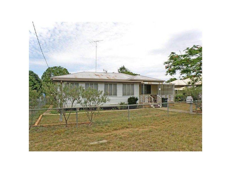 158 Kariboe Street, Biloela QLD 4715