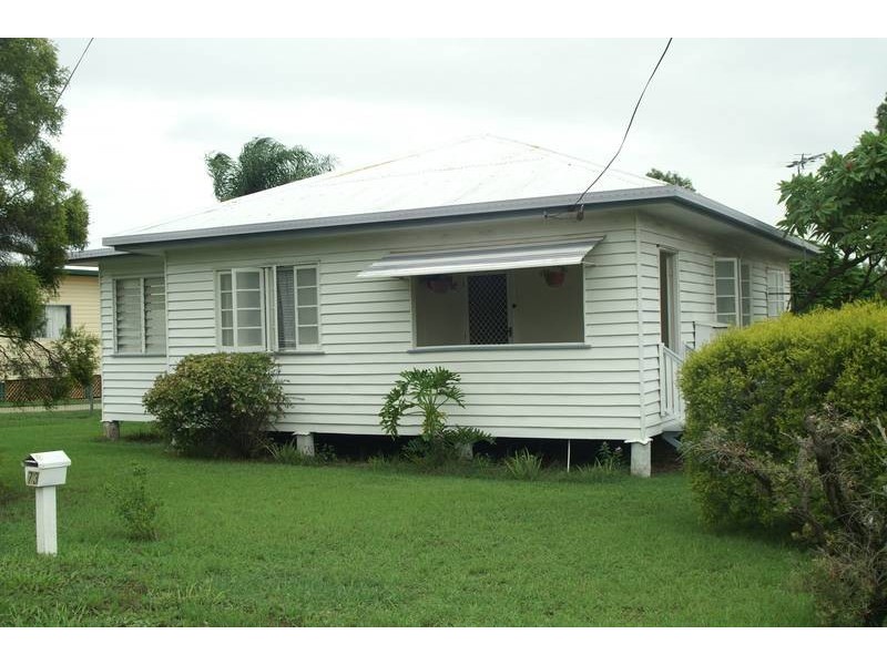 73 Rainbow Street, Biloela QLD 4715