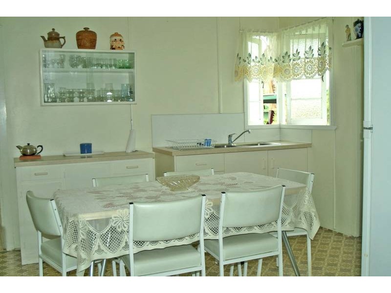 73 Rainbow Street, Biloela QLD 4715