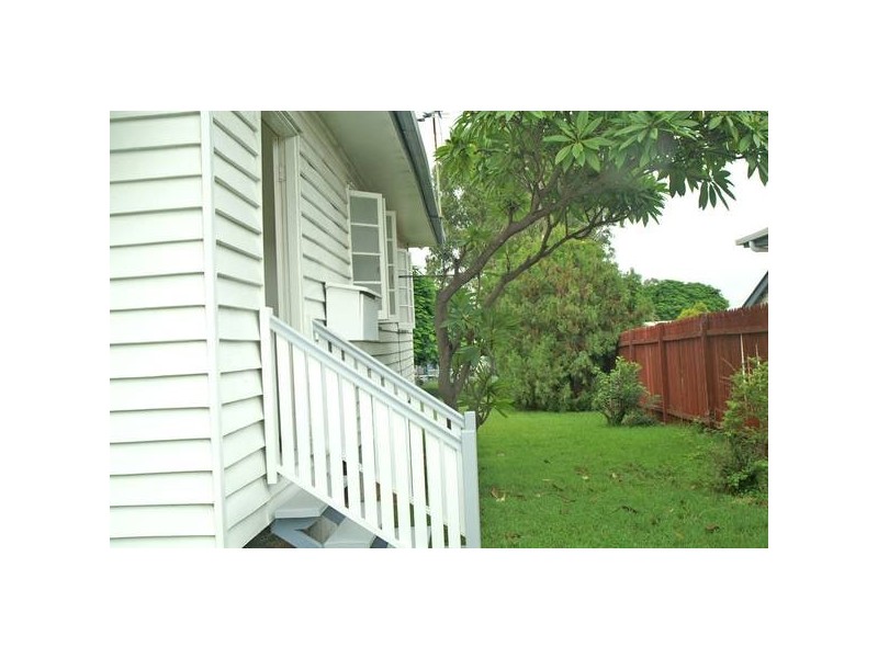 73 Rainbow Street, Biloela QLD 4715