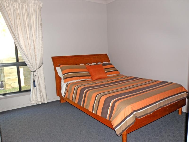 77 Heaton Street, Biloela QLD 4715