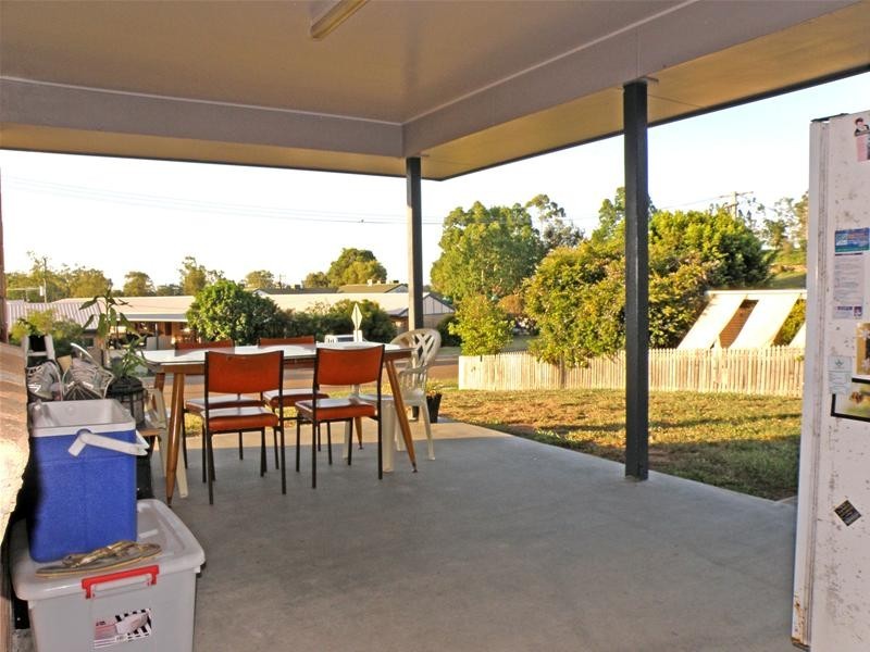 77 Heaton Street, Biloela QLD 4715