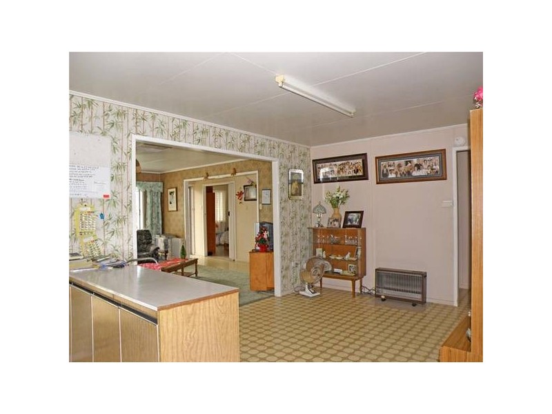 9 Kroombit Street, Biloela QLD 4715