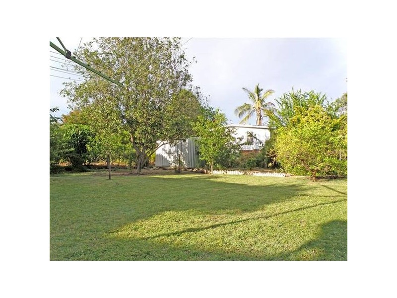 9 Kroombit Street, Biloela QLD 4715