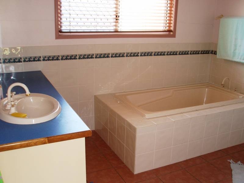 7 Heaton Street, Biloela QLD 4715