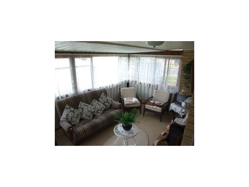 1 Simpson Avenue, Wollongbar NSW 2477