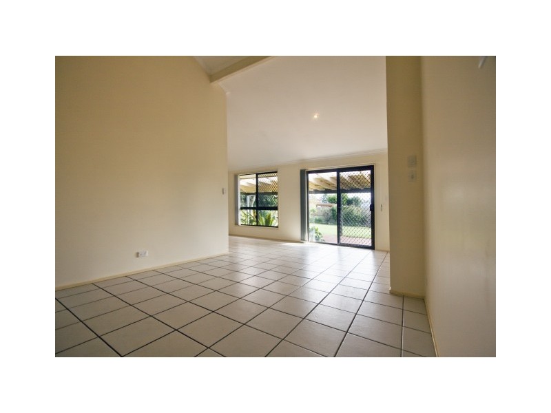 19 Robindale Drive, Wollongbar NSW 2477