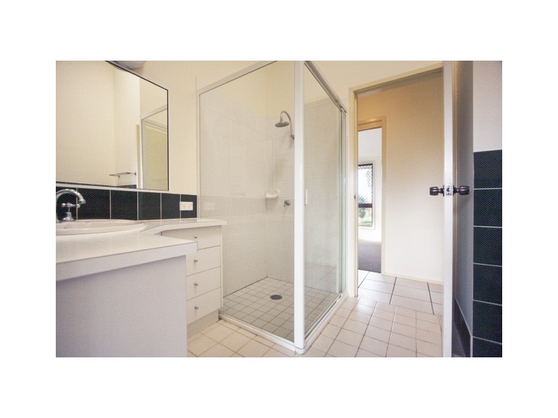 19 Robindale Drive, Wollongbar NSW 2477