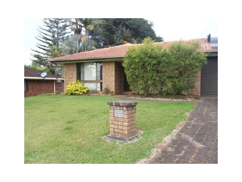 5 Mimosa Court, Wollongbar NSW 2477