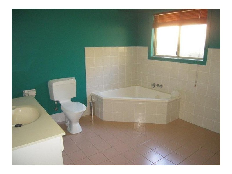4 Bletchingly Street, Wollongbar NSW 2477