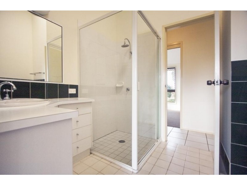 19 Robindale Drive, Wollongbar NSW 2477