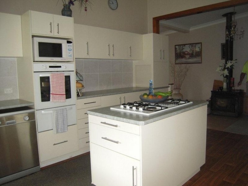 402 Cowlong Rd, Mcleans Ridges NSW 2480