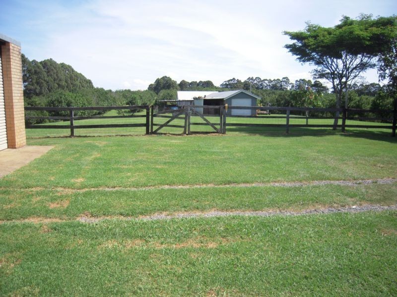 402 Cowlong Rd, Mcleans Ridges NSW 2480