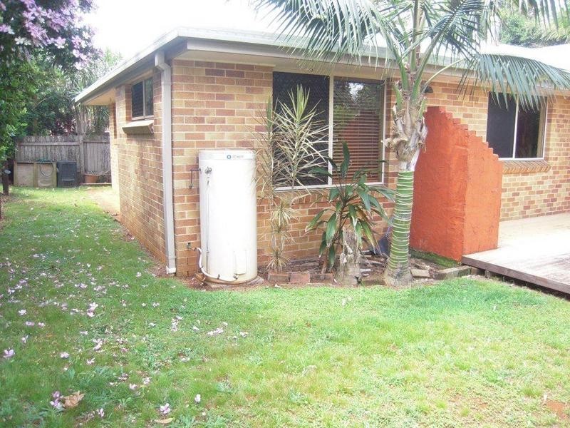 2/6 Elliott Avenue, Alstonville NSW 2477