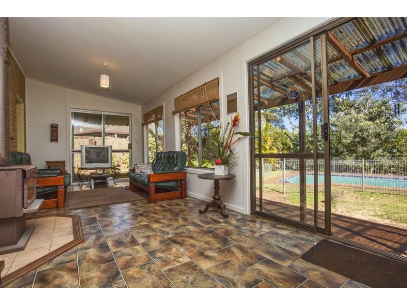 1 Suncrest Avenue, Alstonville NSW 2477