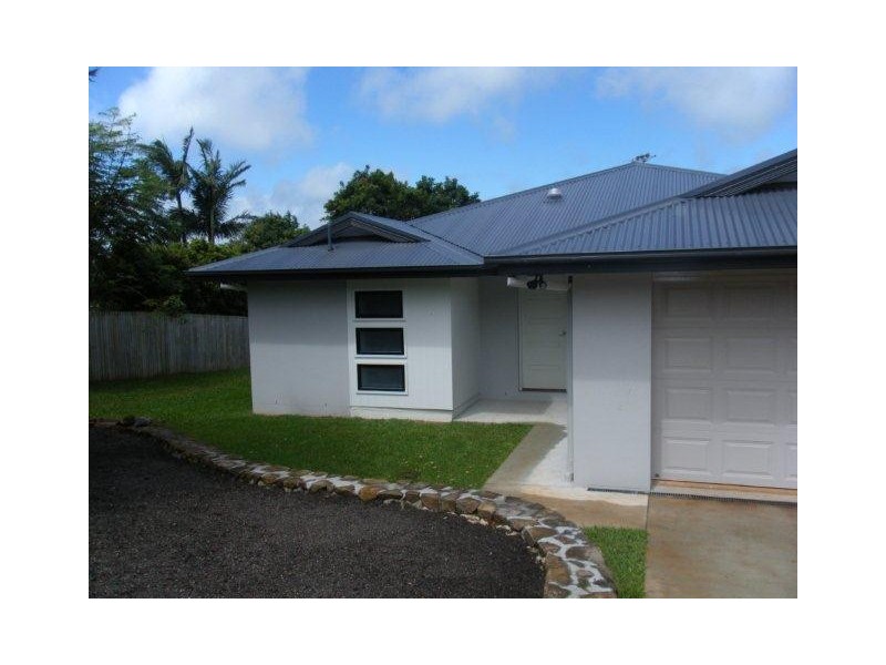 2/30a Smiths Lane, Wollongbar NSW 2477