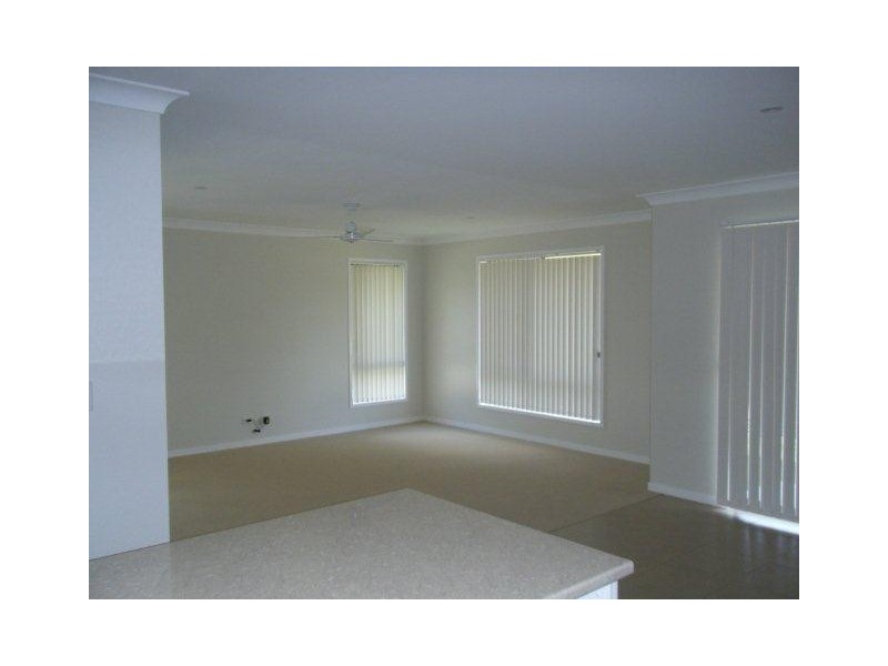 2/30a Smiths Lane, Wollongbar NSW 2477