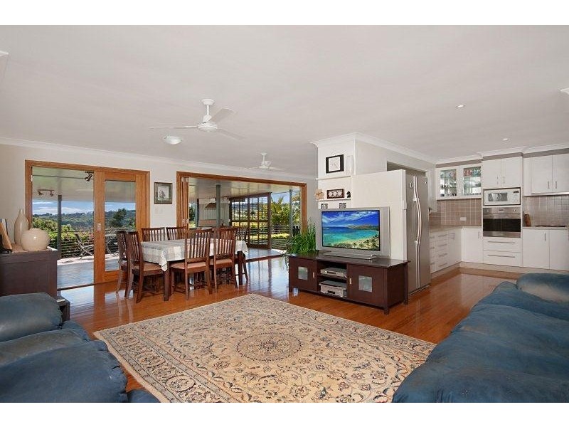 42 Whispering Valley Drive, Richmond Hill NSW 2480