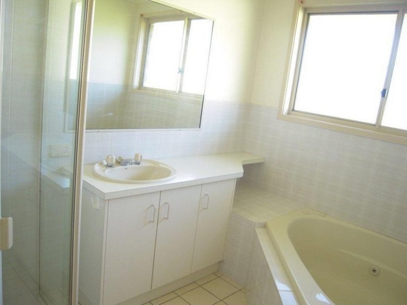 47 Cerreto Circuit, Wollongbar NSW 2477