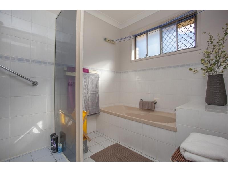 6 Dalmacia Drive, Wollongbar NSW 2477