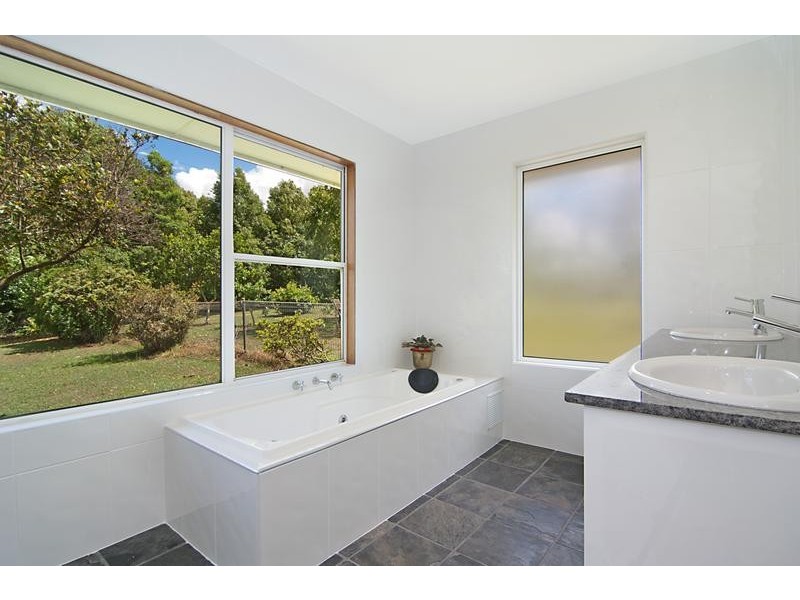 690 Cowlong Road, Eltham NSW 2480