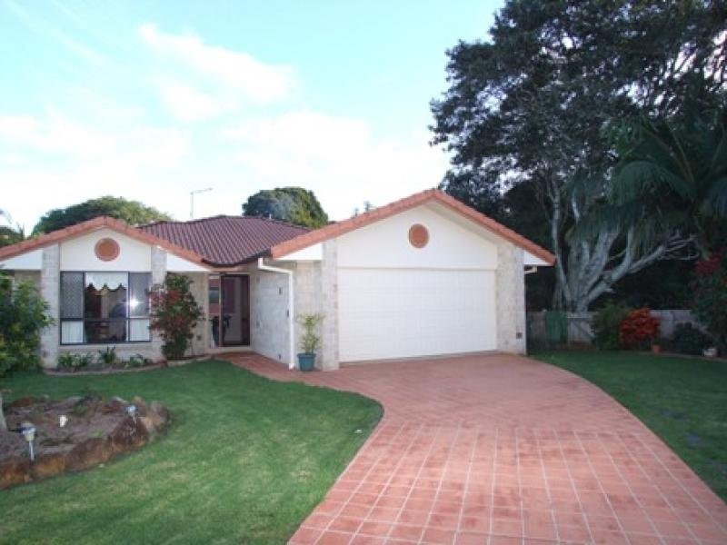 13 Queens Park Court, Wollongbar NSW 2477