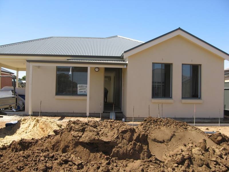 16-100 Christian Rd, Murray Bridge SA 5253