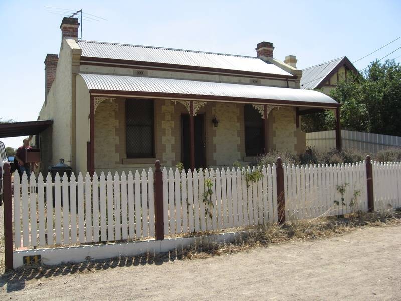 11 Florence Street, Murray Bridge SA 5253