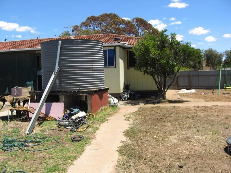 48 & 50 Gail Crescent, Murray Bridge SA 5253