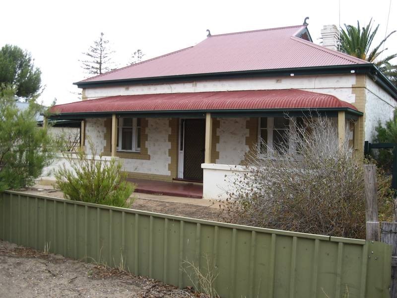 16 Gray Street, Murray Bridge SA 5253